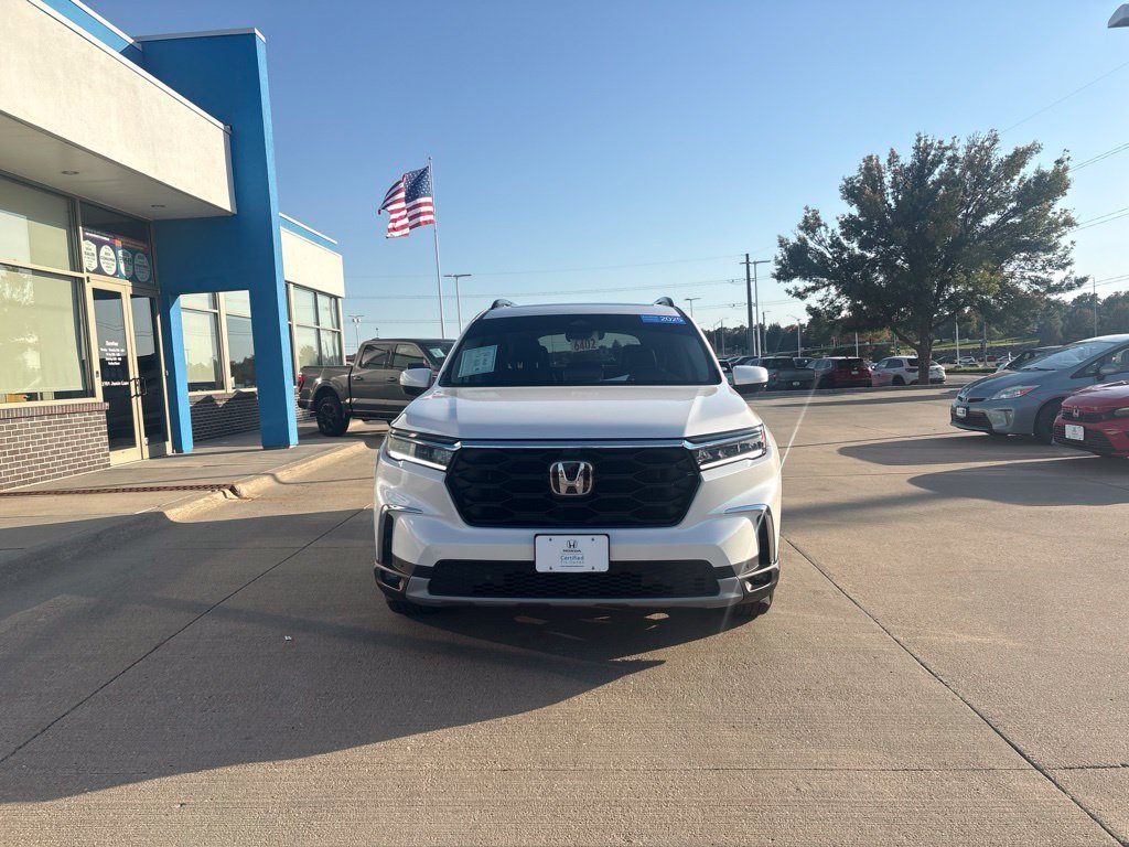 Certified Used 2025 Platinum White Pearl Honda Elite image 47