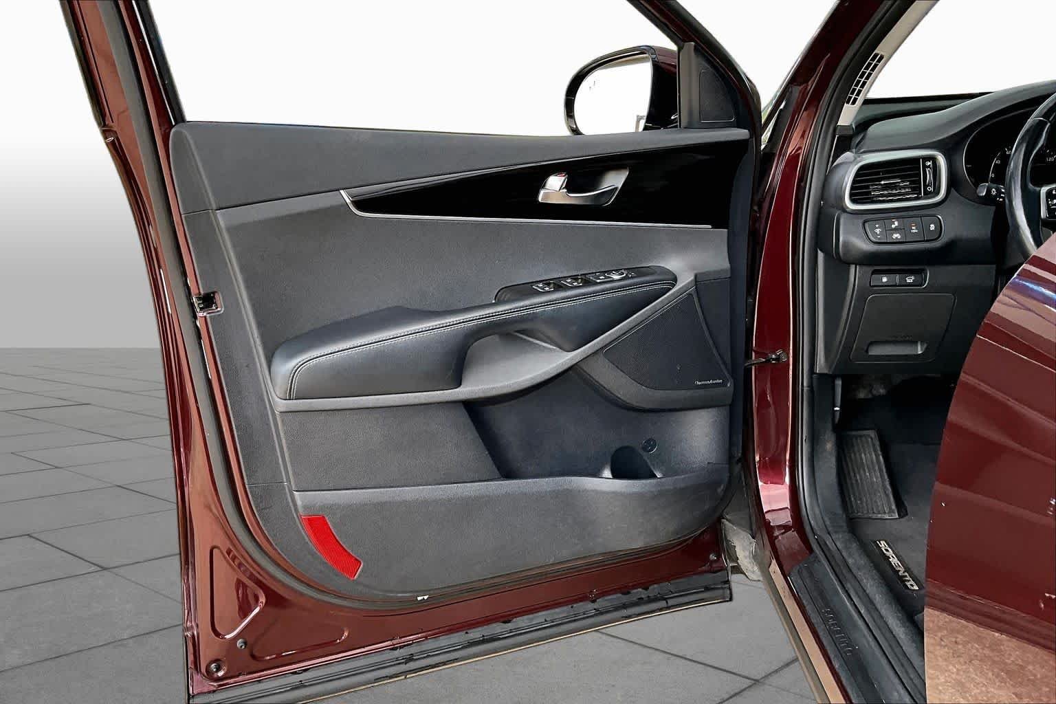 Used 2019 Sangria Kia EX V6 image 22