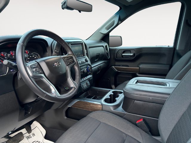 Used 2022 White Chevrolet LT Trail Boss image 11