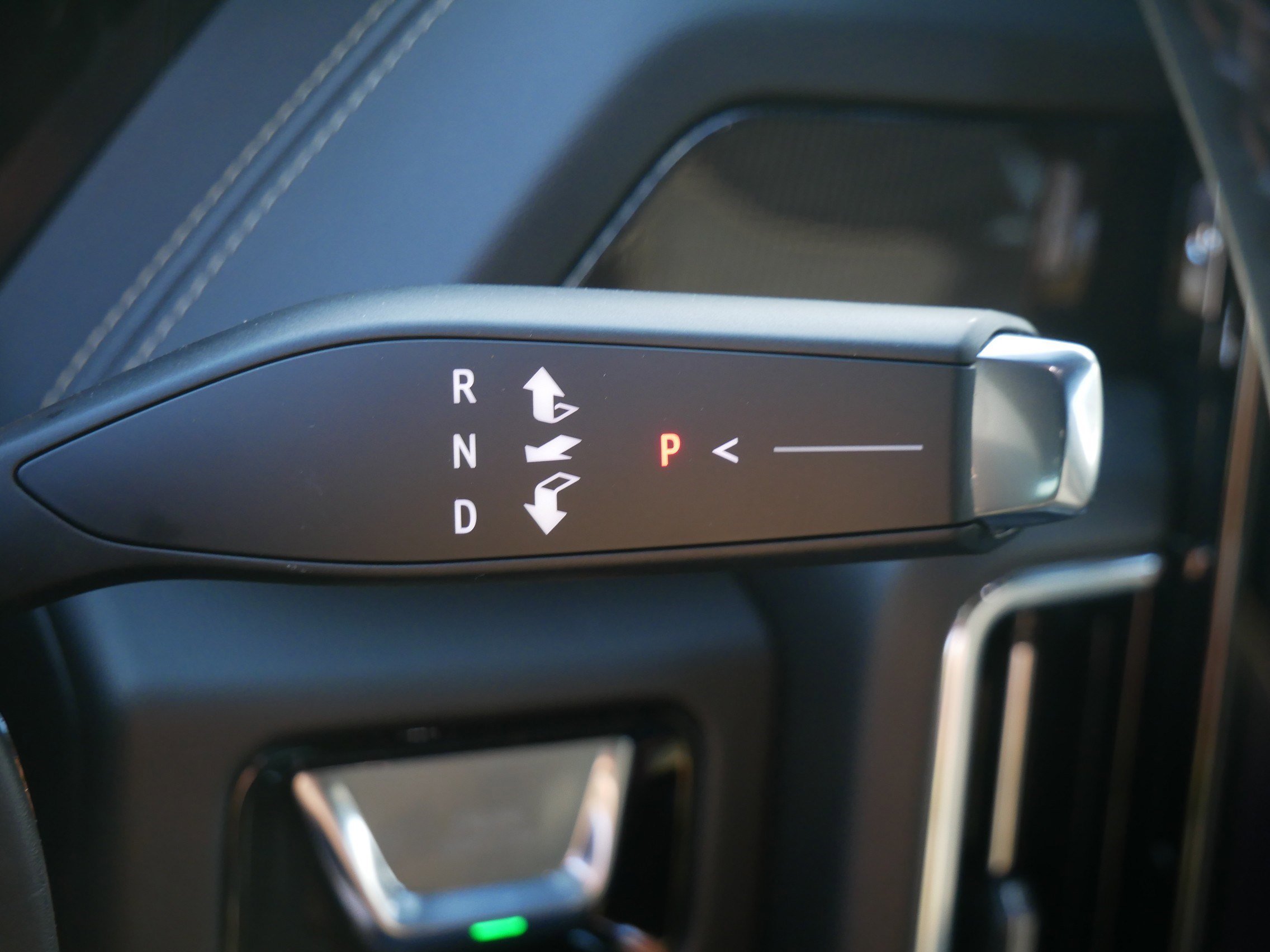 New 2026 Onyx Black GMC Elevation image 9