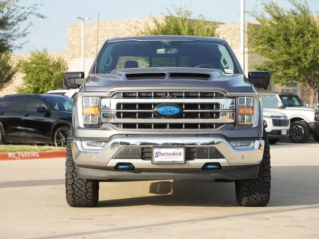 Used 2022 Gray Ford Lariat image 2