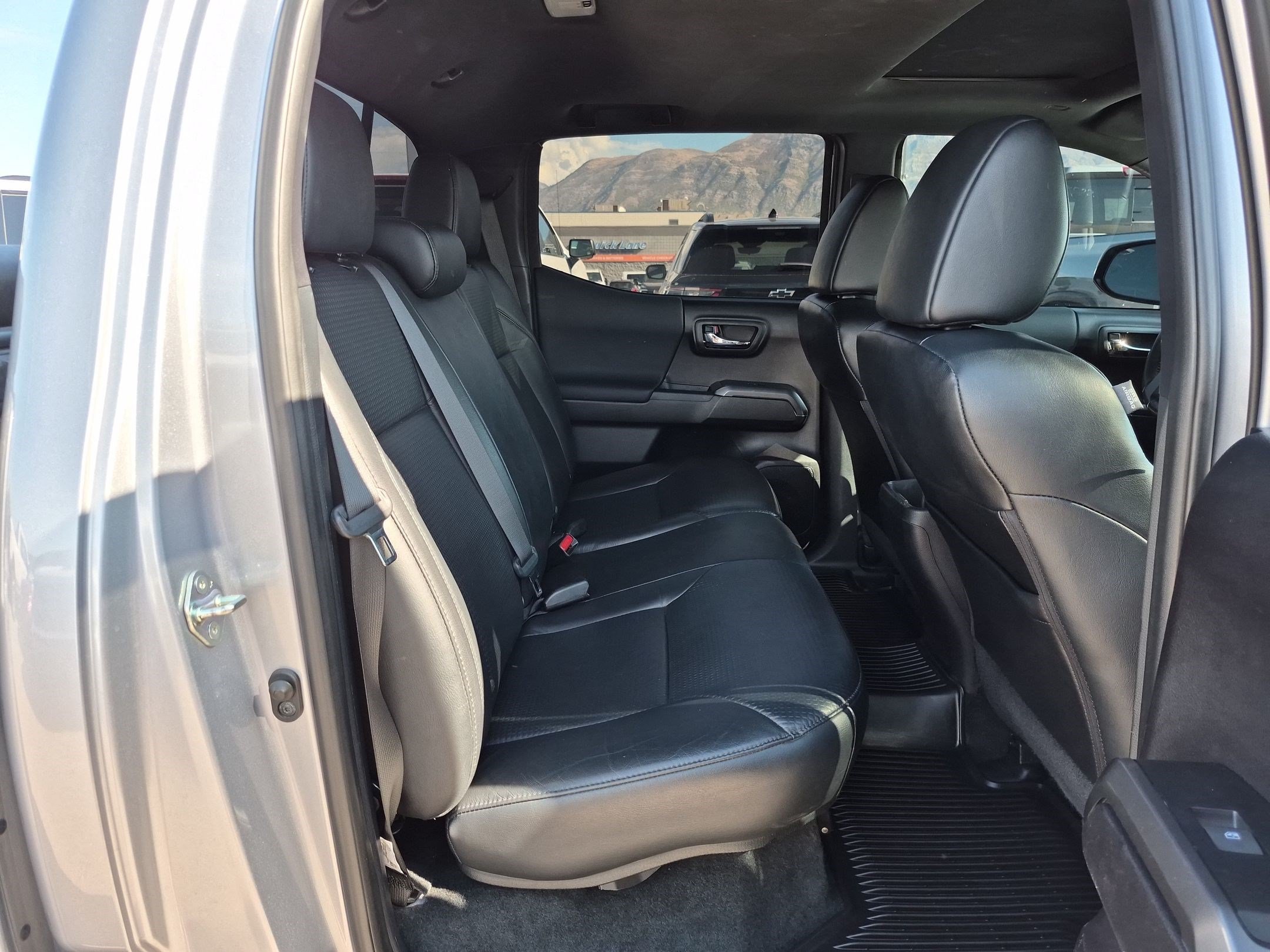 Used 2020 Silver Sky Metallic Toyota SR5 image 31