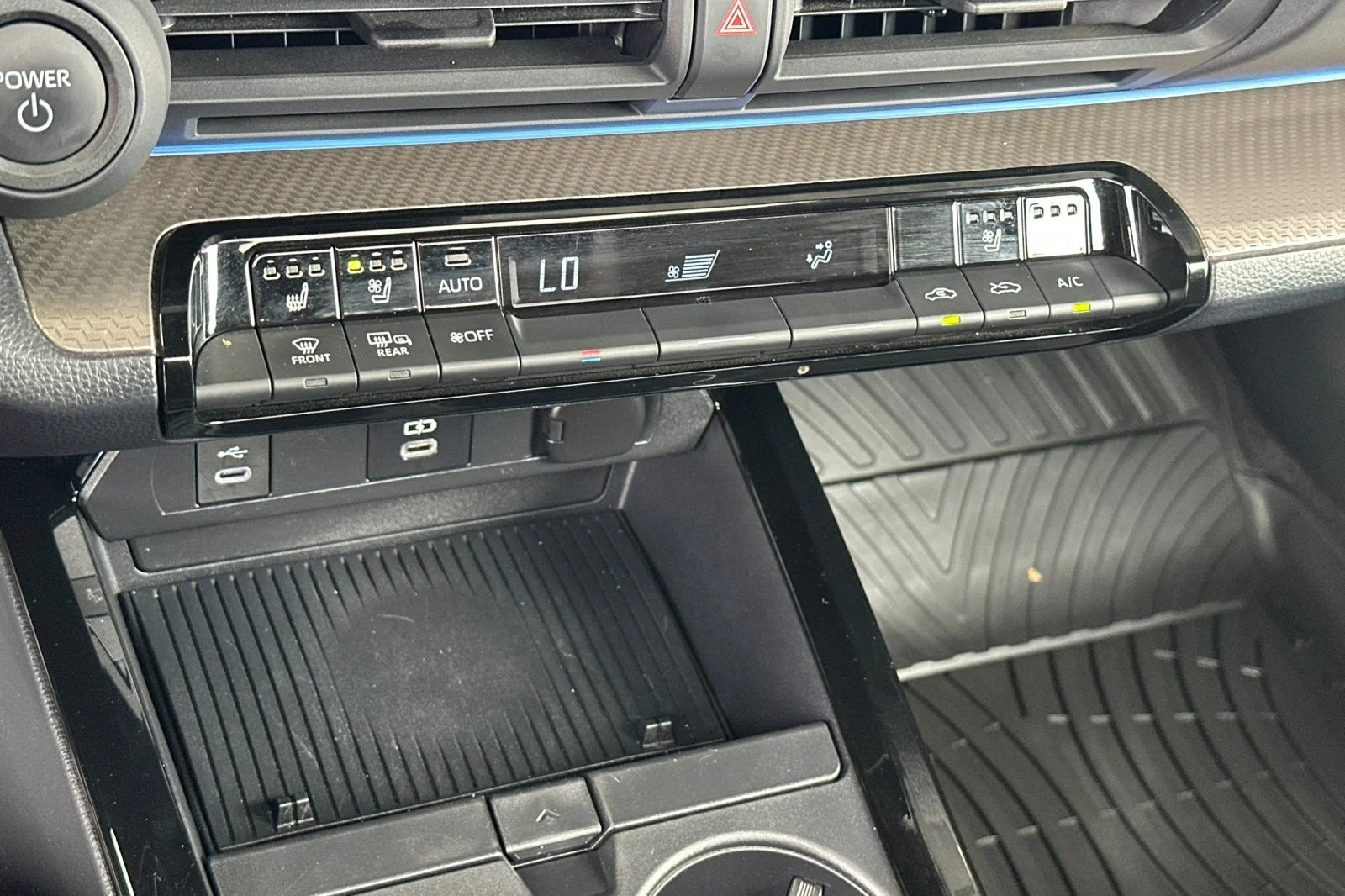 Certified Used 2024 CUTTING EDGE Toyota Limited image 18