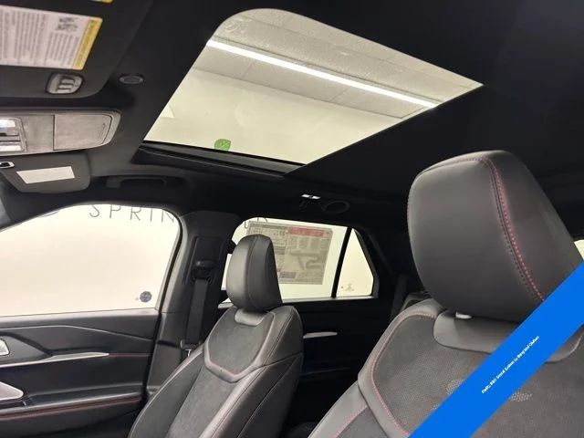 New 2026 Star White Metallic Tri-Coat Ford ST image 27