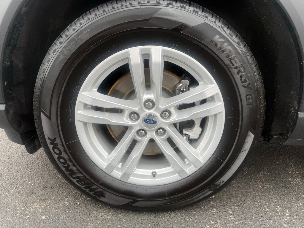 Certified Used 2024 Gray Metallic Ford XLT image 10