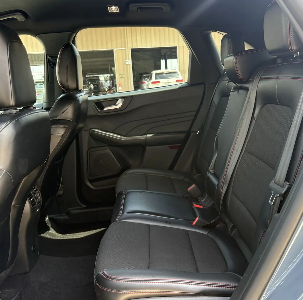 Used 2025 Vapor Blue Ford ST-Line image 22