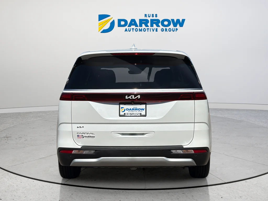 Used 2024 White Kia LX image 4