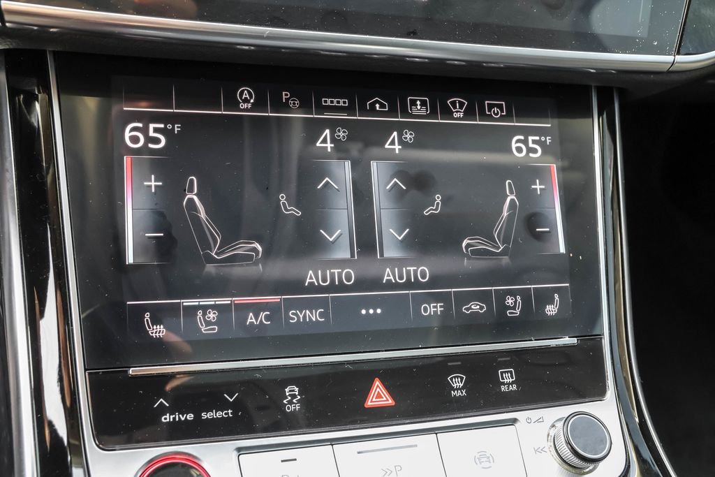 2023 Audi S8 Base - Photo 27