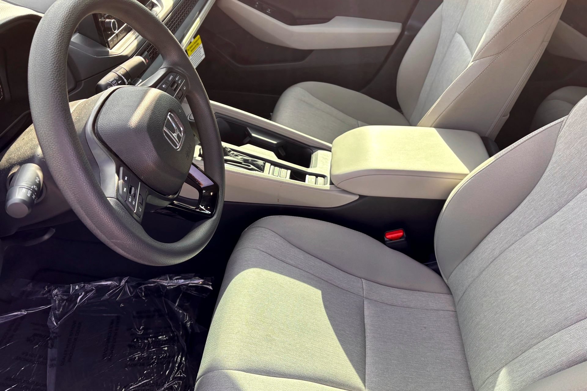 2025 Honda Accord SE - Photo 10