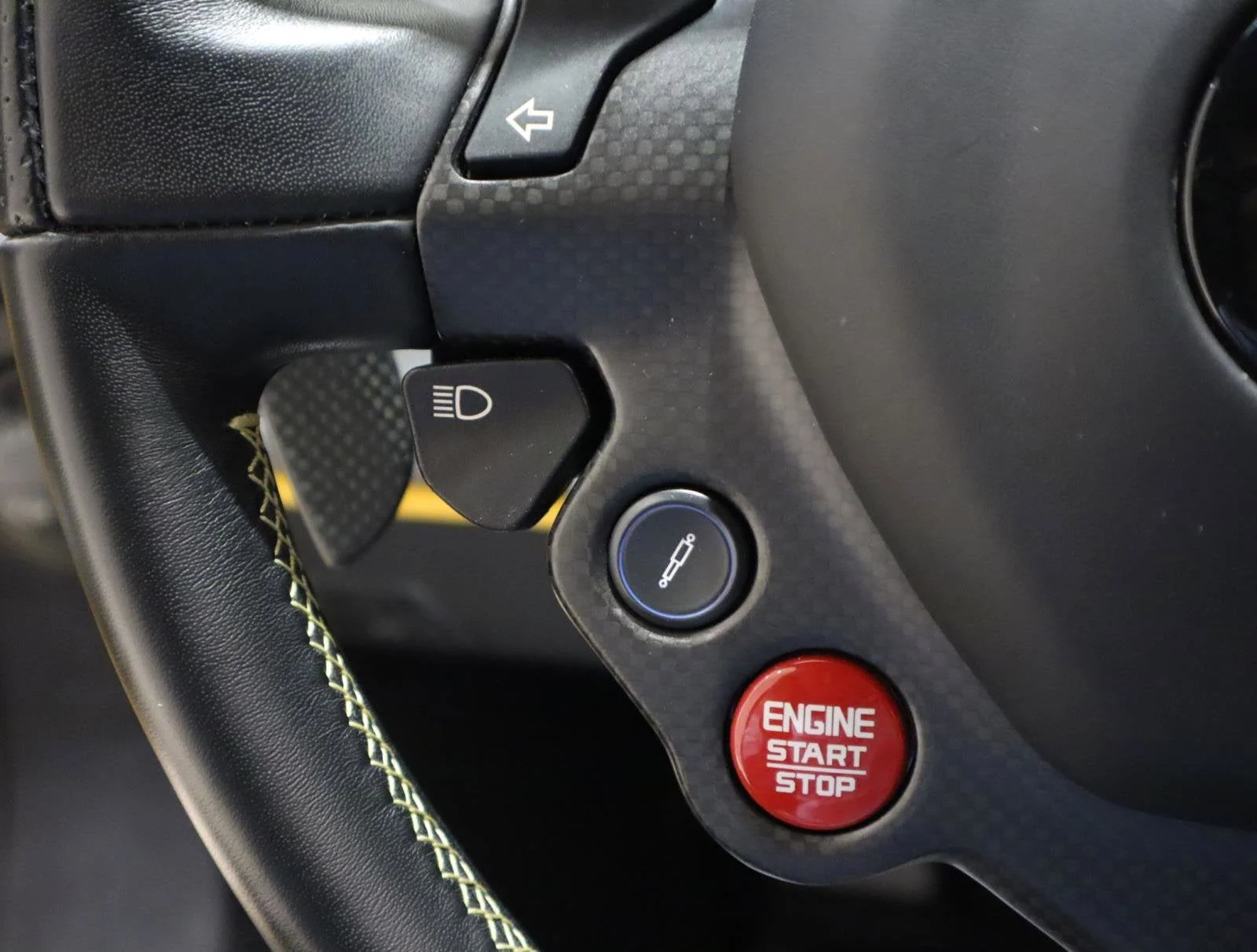 Certified Used 2019 Giallo Modena Ferrari  image 24