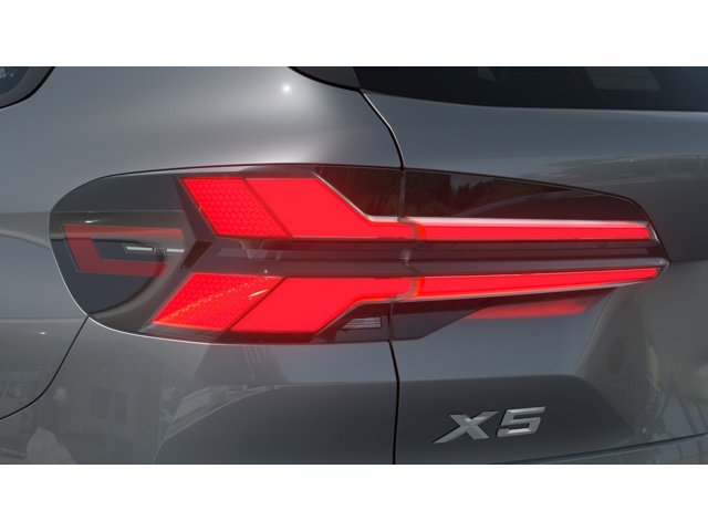 New 2026 Skyscraper Grey Metallic BMW X5 50e image 8