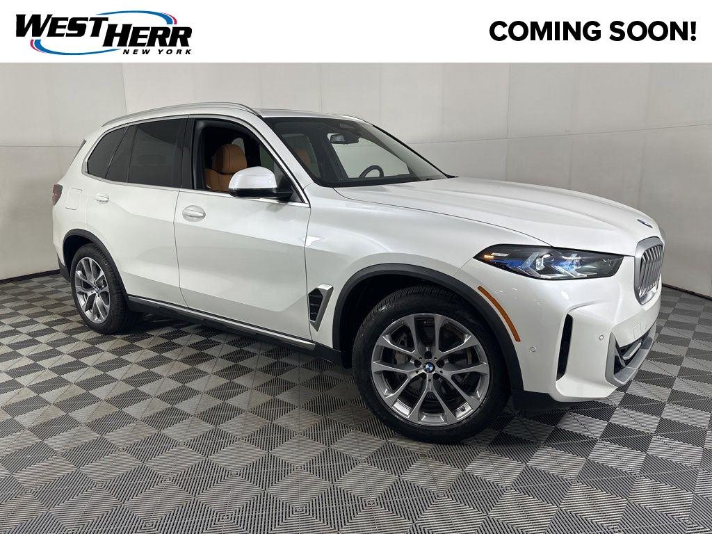 Used 2024 White Metallic BMW xDrive40i image 1