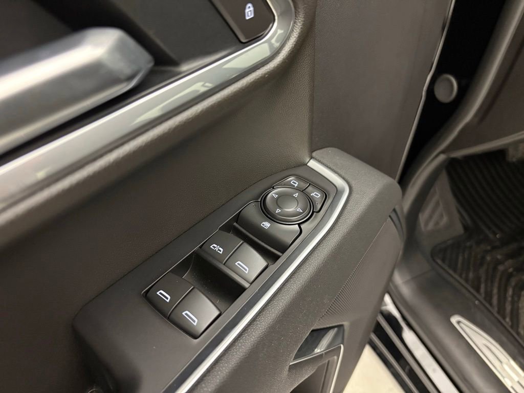 New 2026 Black Chevrolet LT image 27
