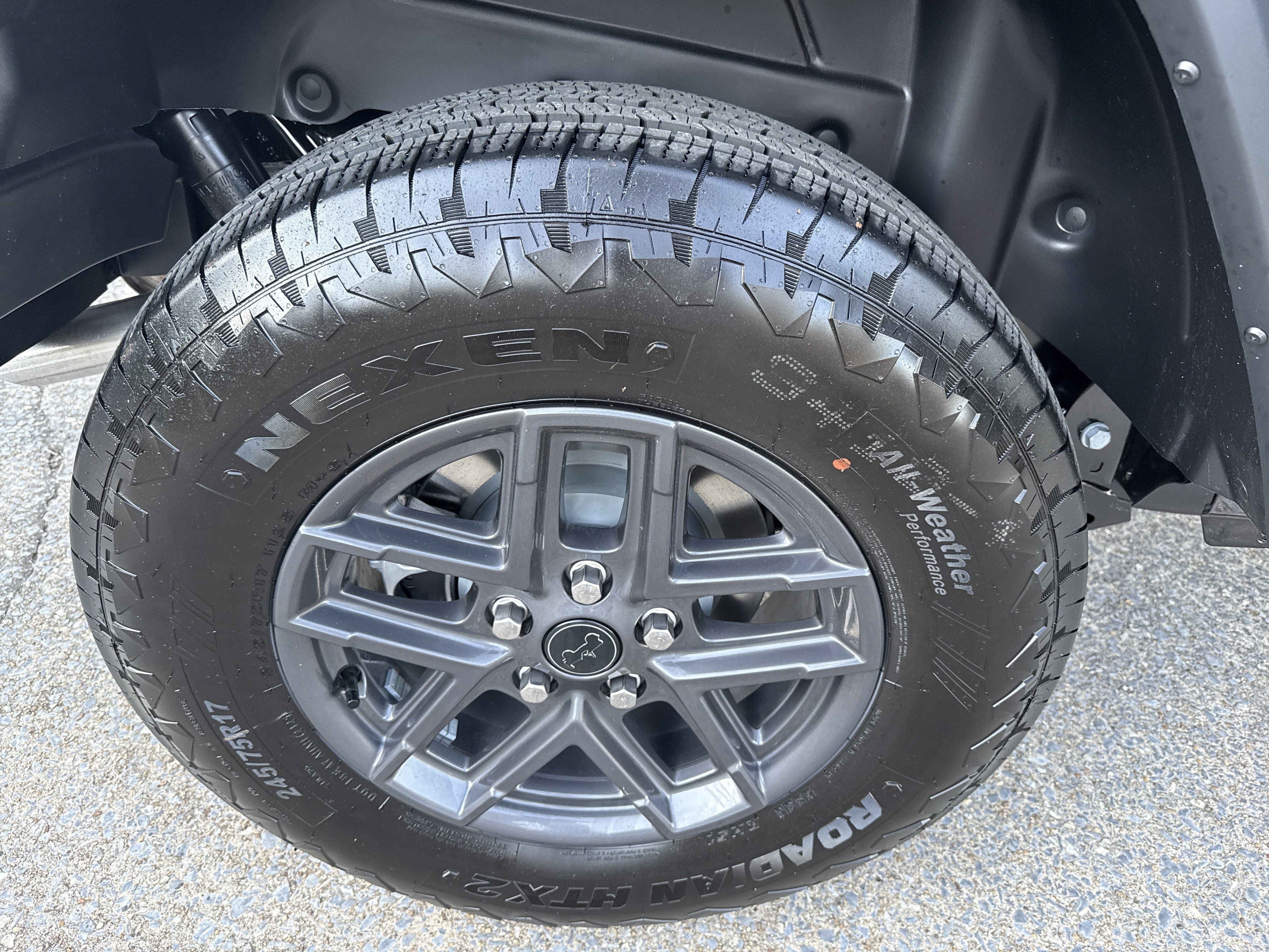 New 2026 Black Clear-Coat Exterior Paint Jeep Sport S image 19
