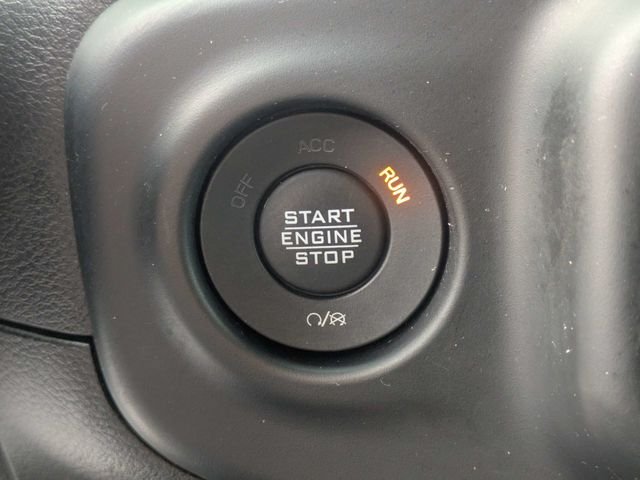 Used 2021 White Jeep Unlimited Rubicon 4xe image 32