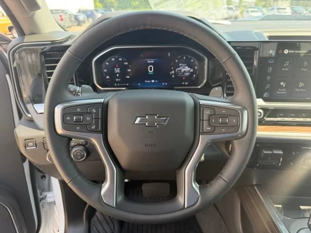 Used 2026 Summit White Chevrolet LT Trail Boss image 19