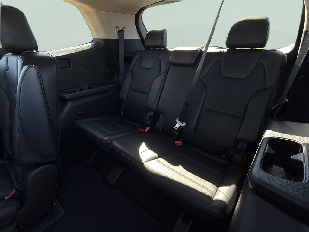 Used 2021 Ebony Black Kia S image 31