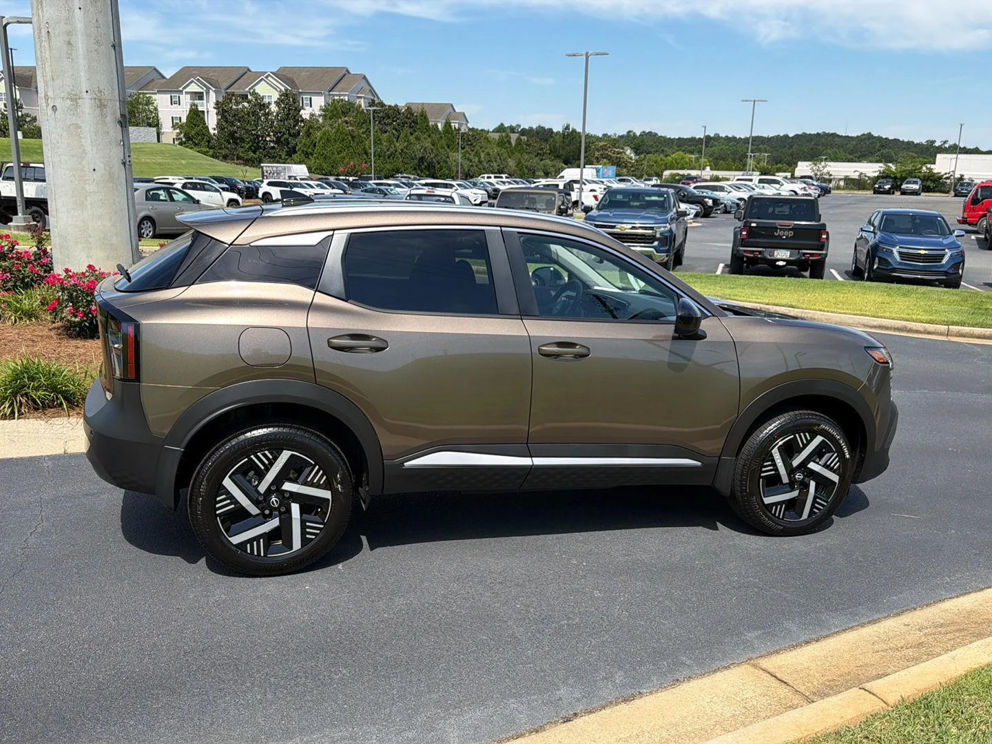 New 2026 Canyon Bronze Metallic Nissan SV image 7