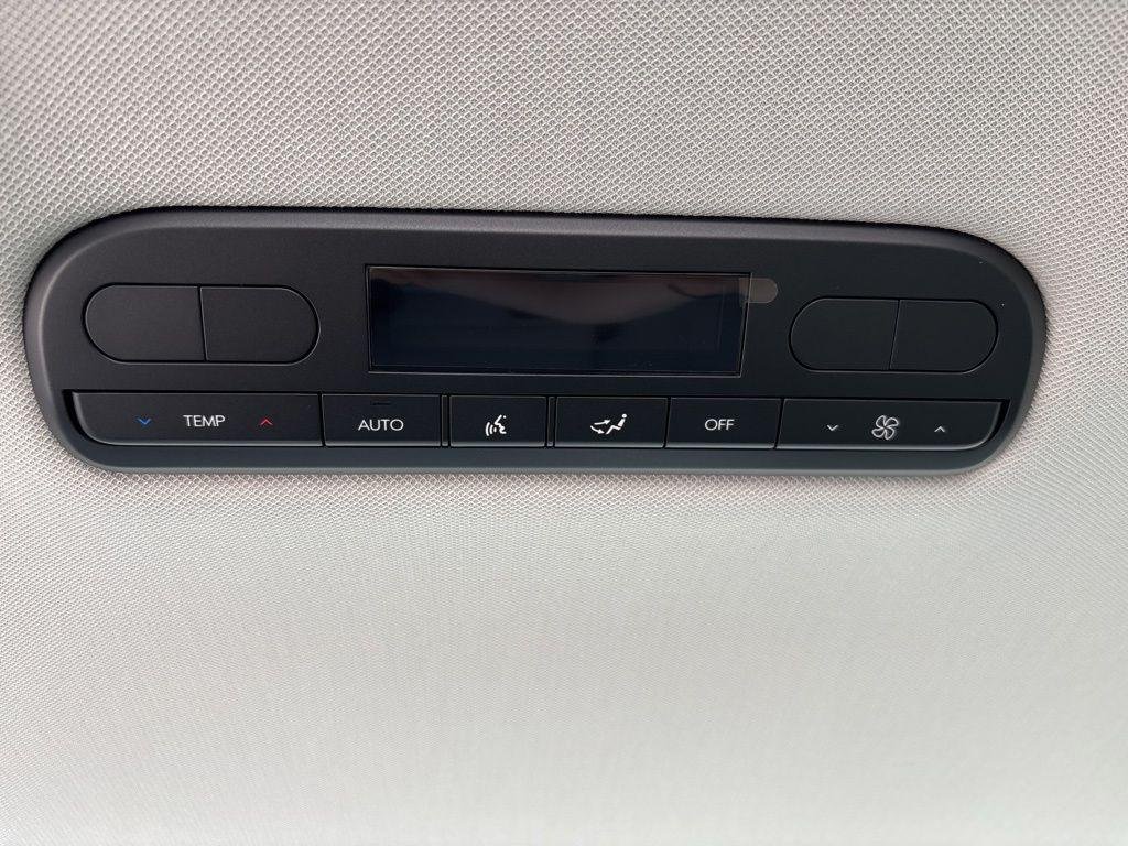 New 2026 Abyss Black Hyundai SEL 8P image 36