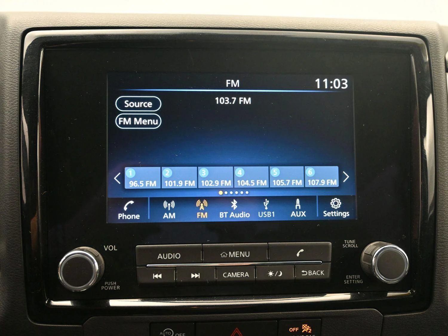 Used 2023  NISSAN  image 21