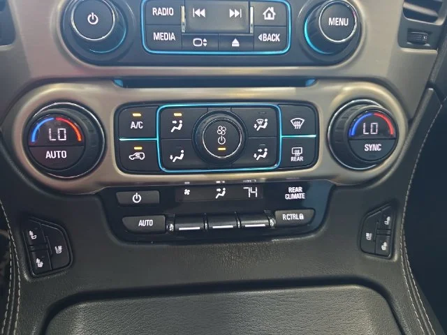 Used 2019 White GMC Denali image 26