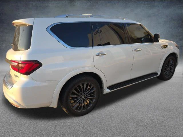 Used 2023 White INFINITI Premium Select image 5