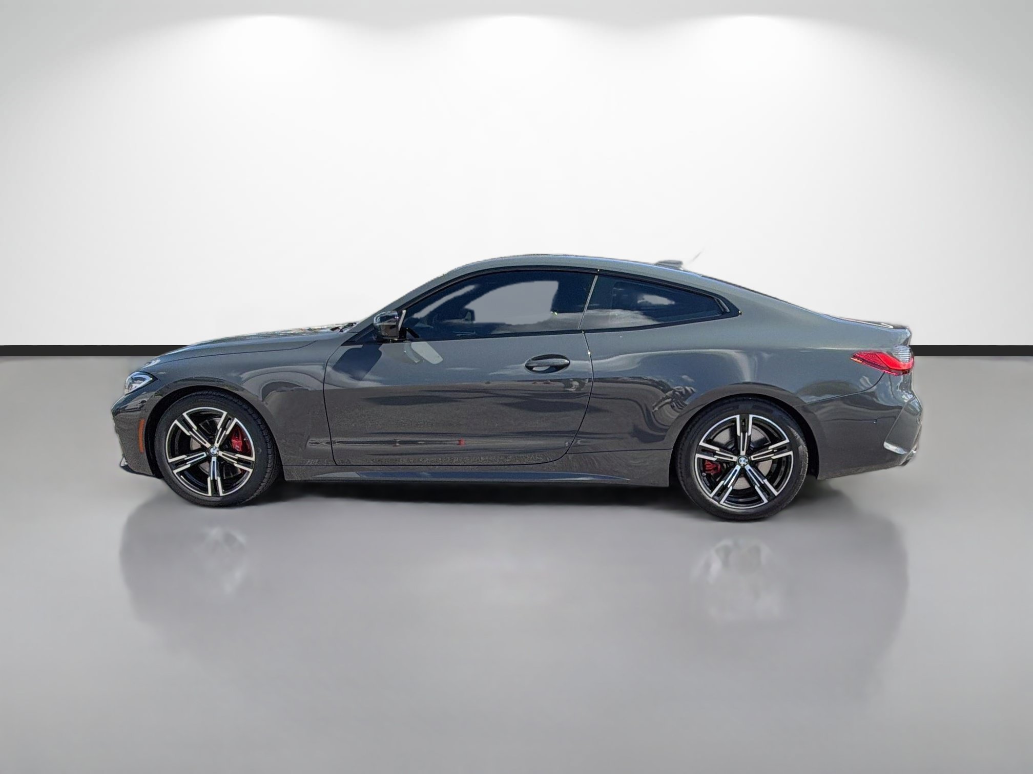 Used 2021 Dravit Gray Metallic BMW M440i xDrive image 2