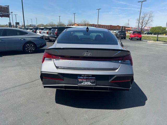 2025 Hyundai Elantra Blue - Photo 35