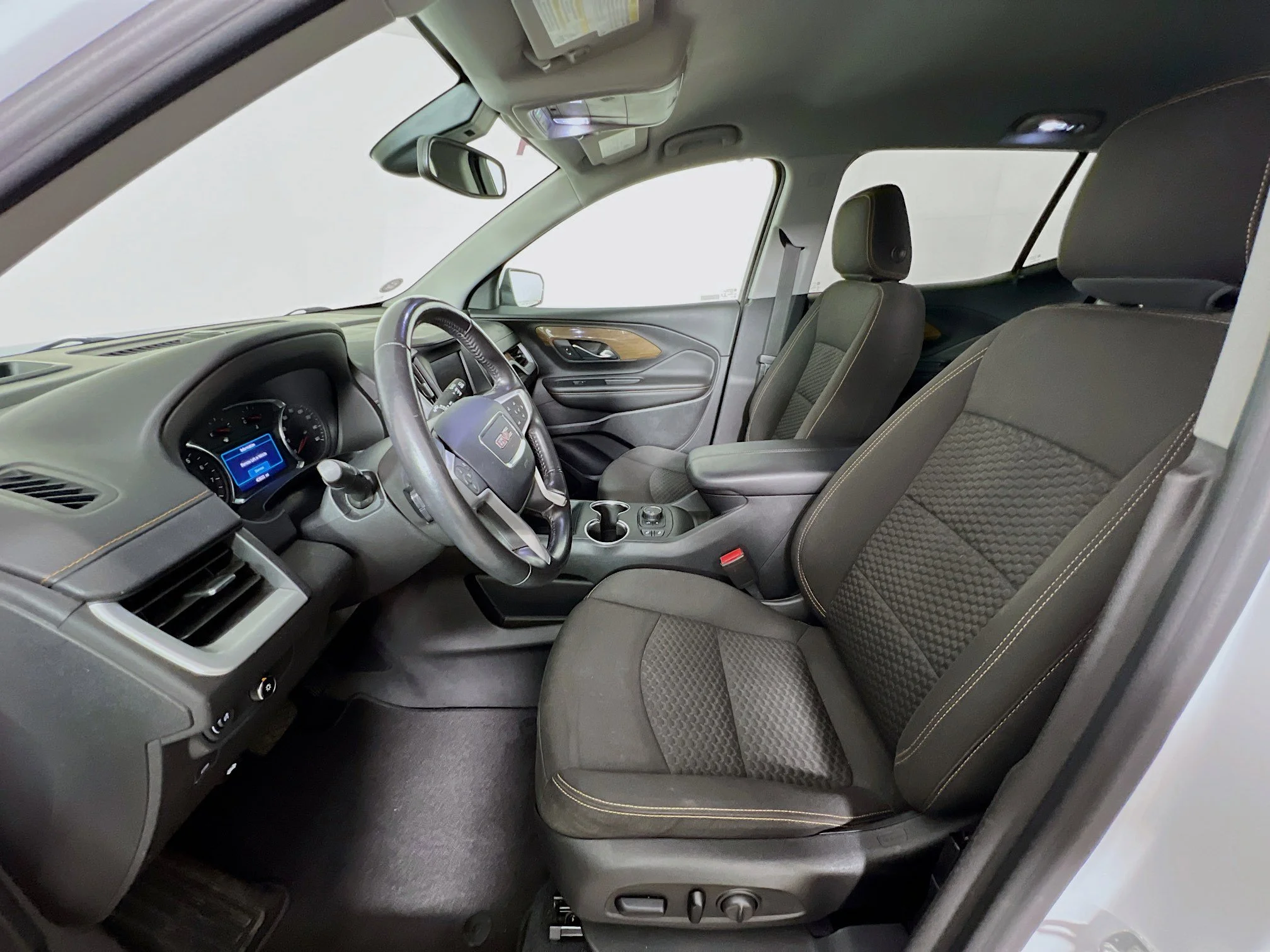 2020 GMC Terrain SLE - Photo 9