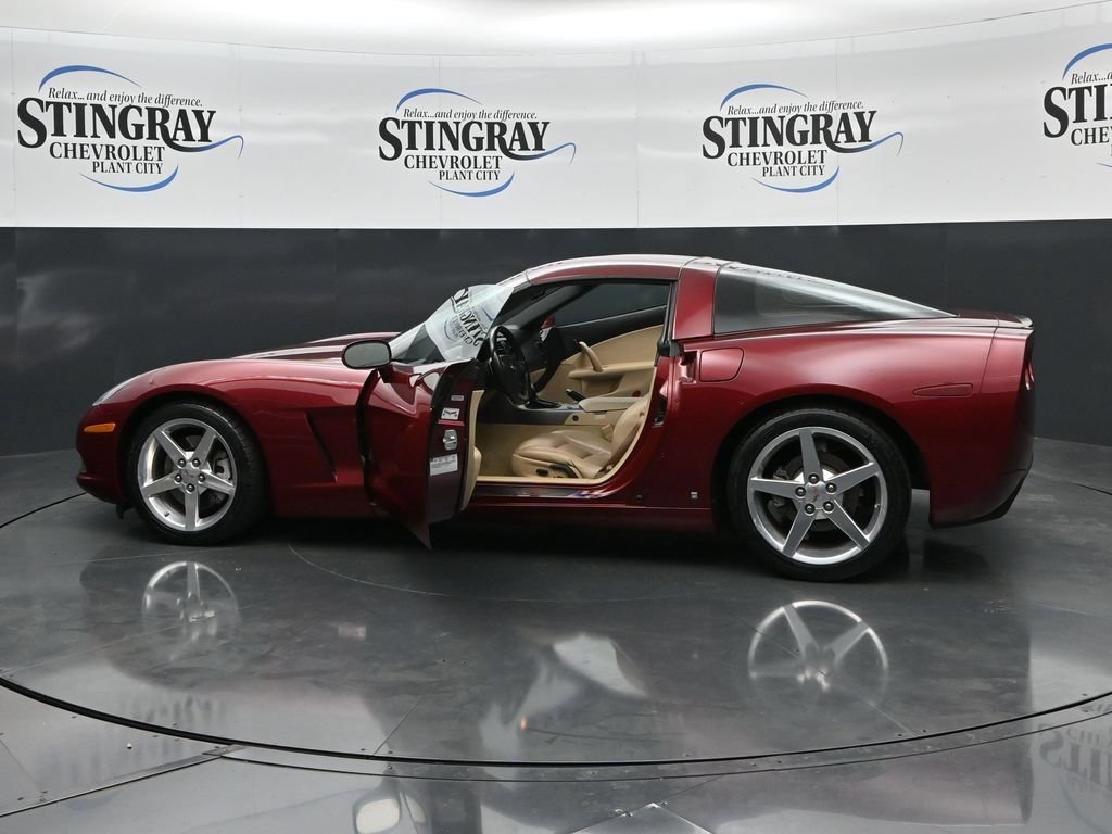 Used 2006 Monterey Red Met Tintcoat Chevrolet NA image 37