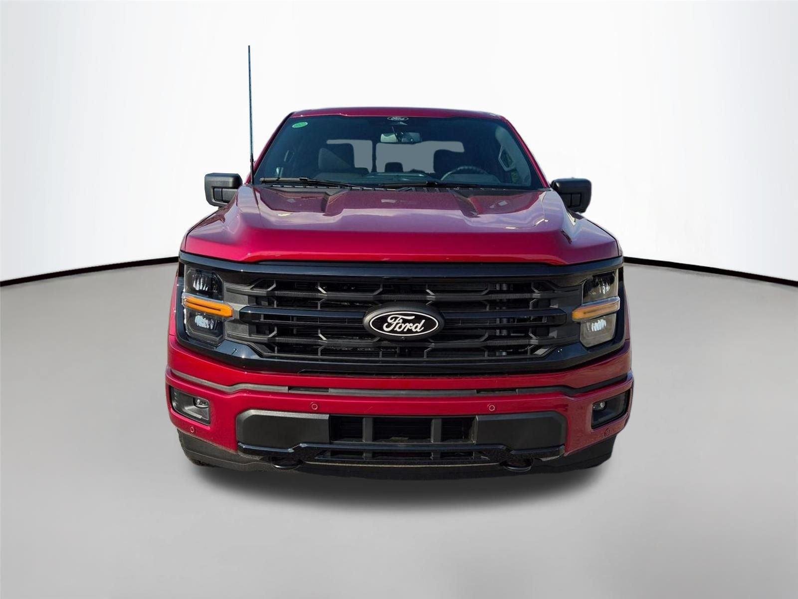 New 2026 Ruby Red Metallic Tinted Clearcoat Ford XLT image 2