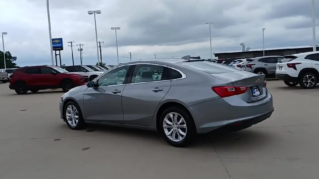 Used 2024 Gray Chevrolet LT image 8