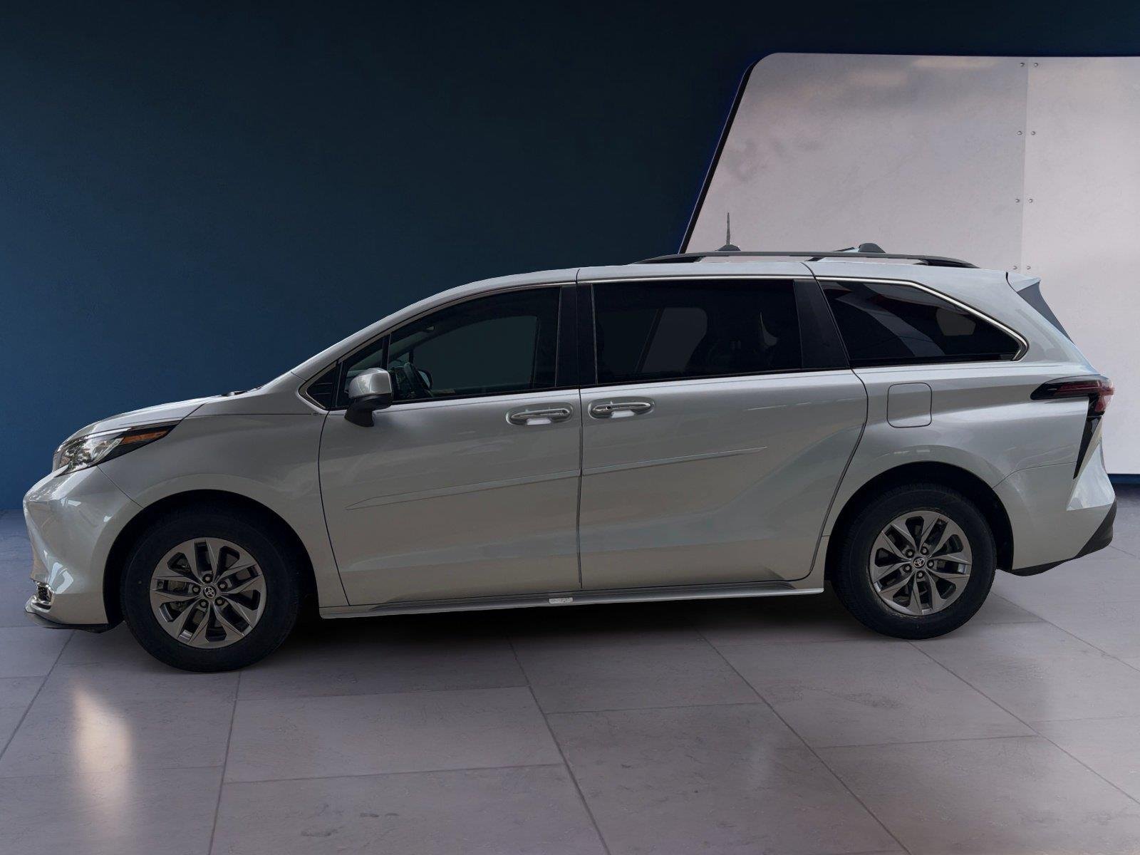 Used 2023 Celestial Silver Metallic TOYOTA XLE 8-Passenger image 2