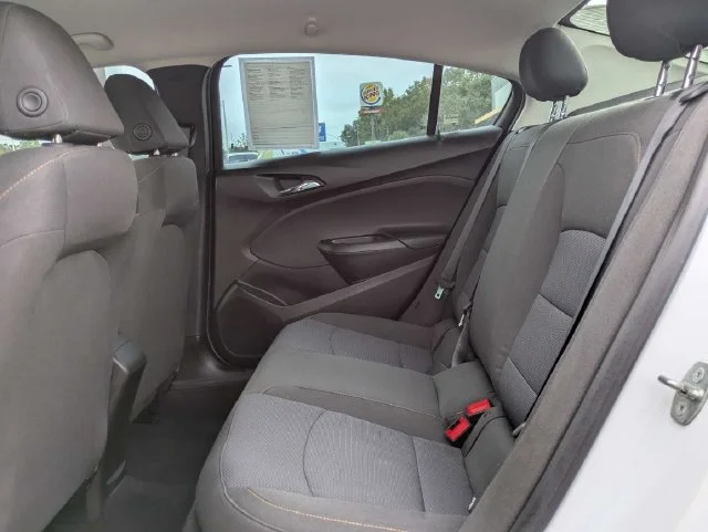 Used 2018 Summit White Chevrolet LS image 13