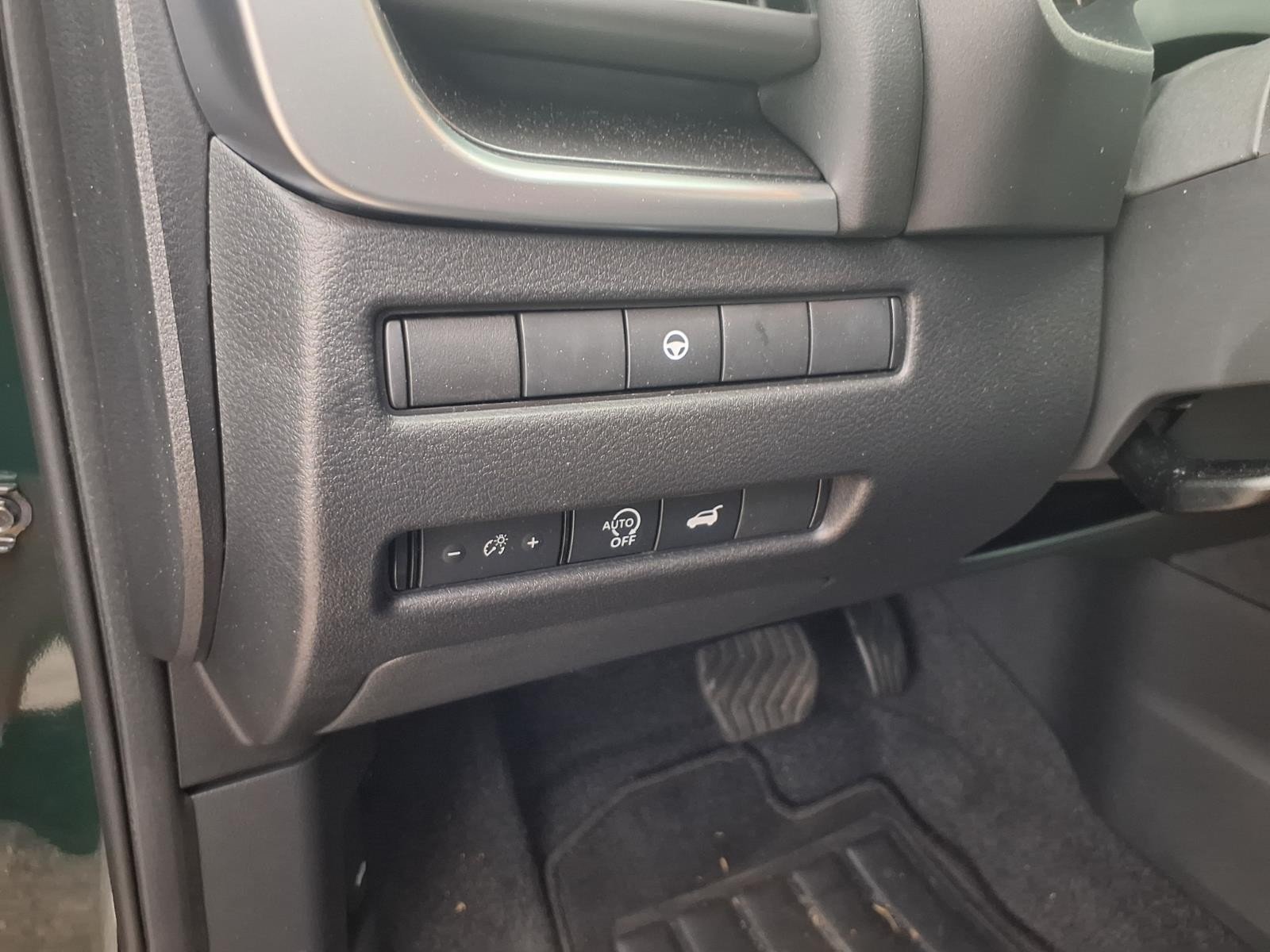 2026 Nissan Rogue photo 20 of 28