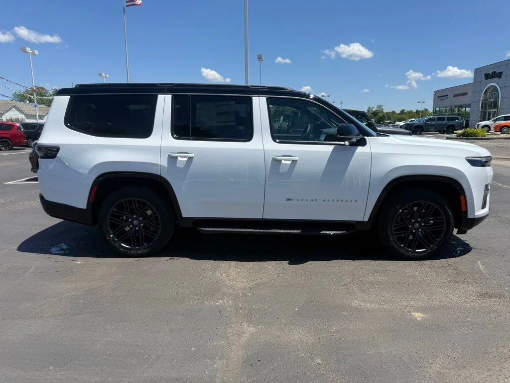 New 2026 Bright White Clear-Coat Exterior Paint Jeep  image 2