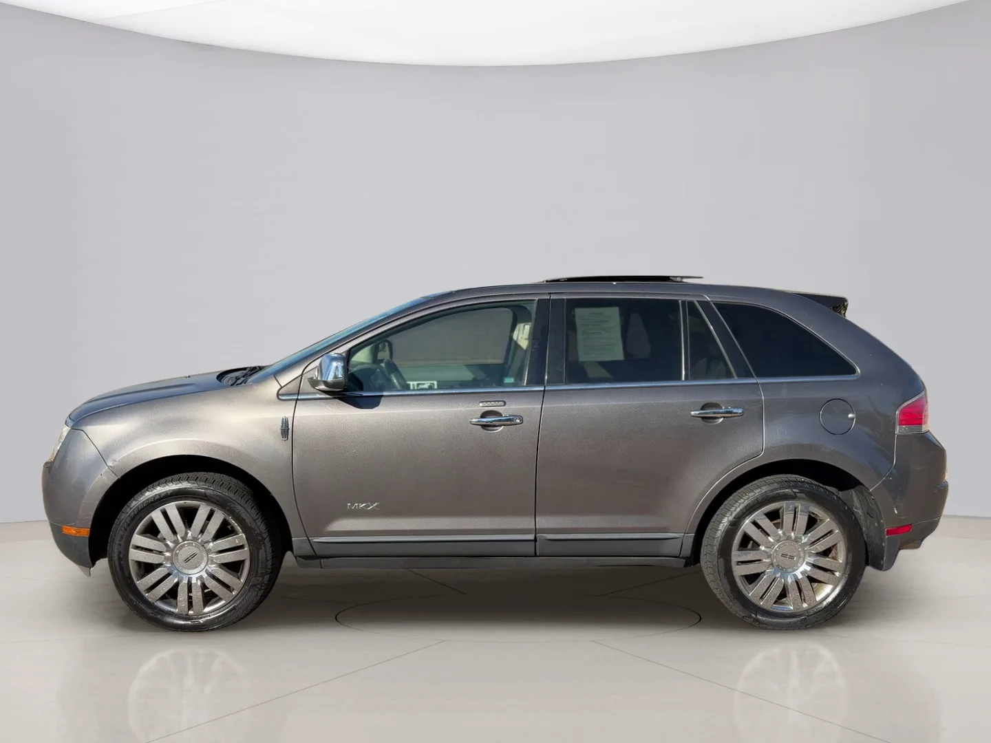 Used 2009 Gray Lincoln FWD image 3