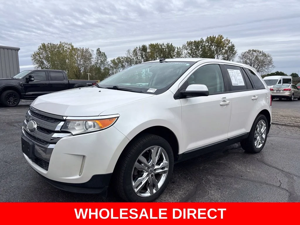 Used 2013 White Ford SEL image 1