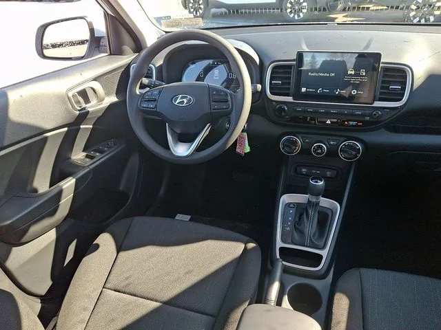 New 2026 White Hyundai SE image 9