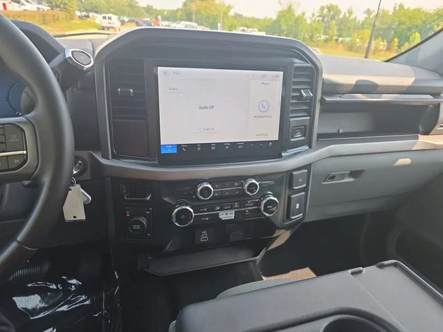 Used 2025 Gray Ford XLT image 20