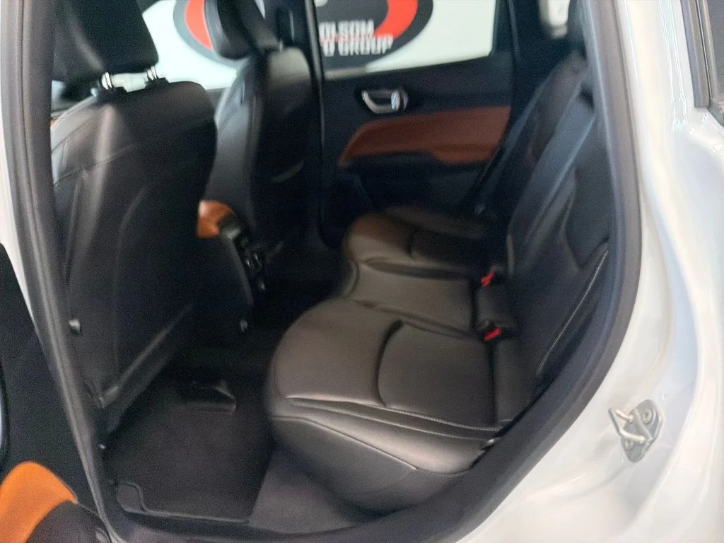 Used 2025 White Jeep Limited image 12