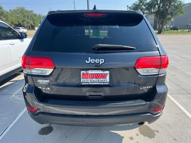 Used 2015 Gray Jeep Laredo image 6