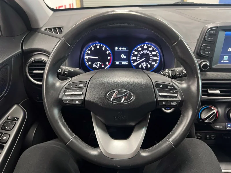 Used 2018 Blue Hyundai SEL image 23