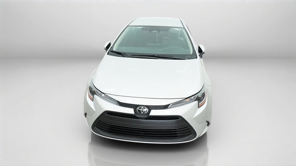 New 2027 Classic Silver Metallic Toyota LE image 16