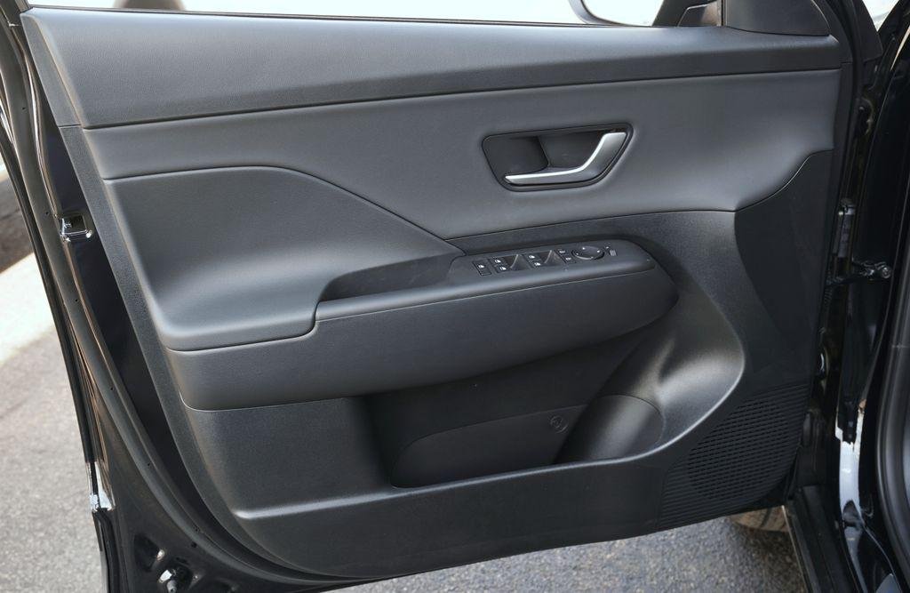 New 2026 Abyss Black Pearl Hyundai SEL Premium image 9