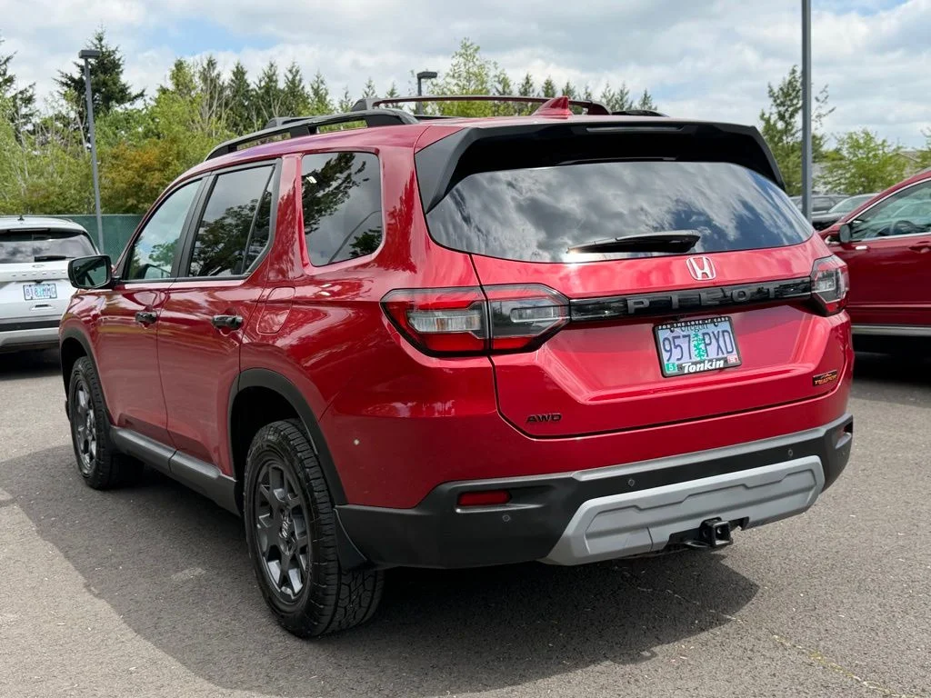 Used 2025 Radiant Red Honda TrailSport image 6