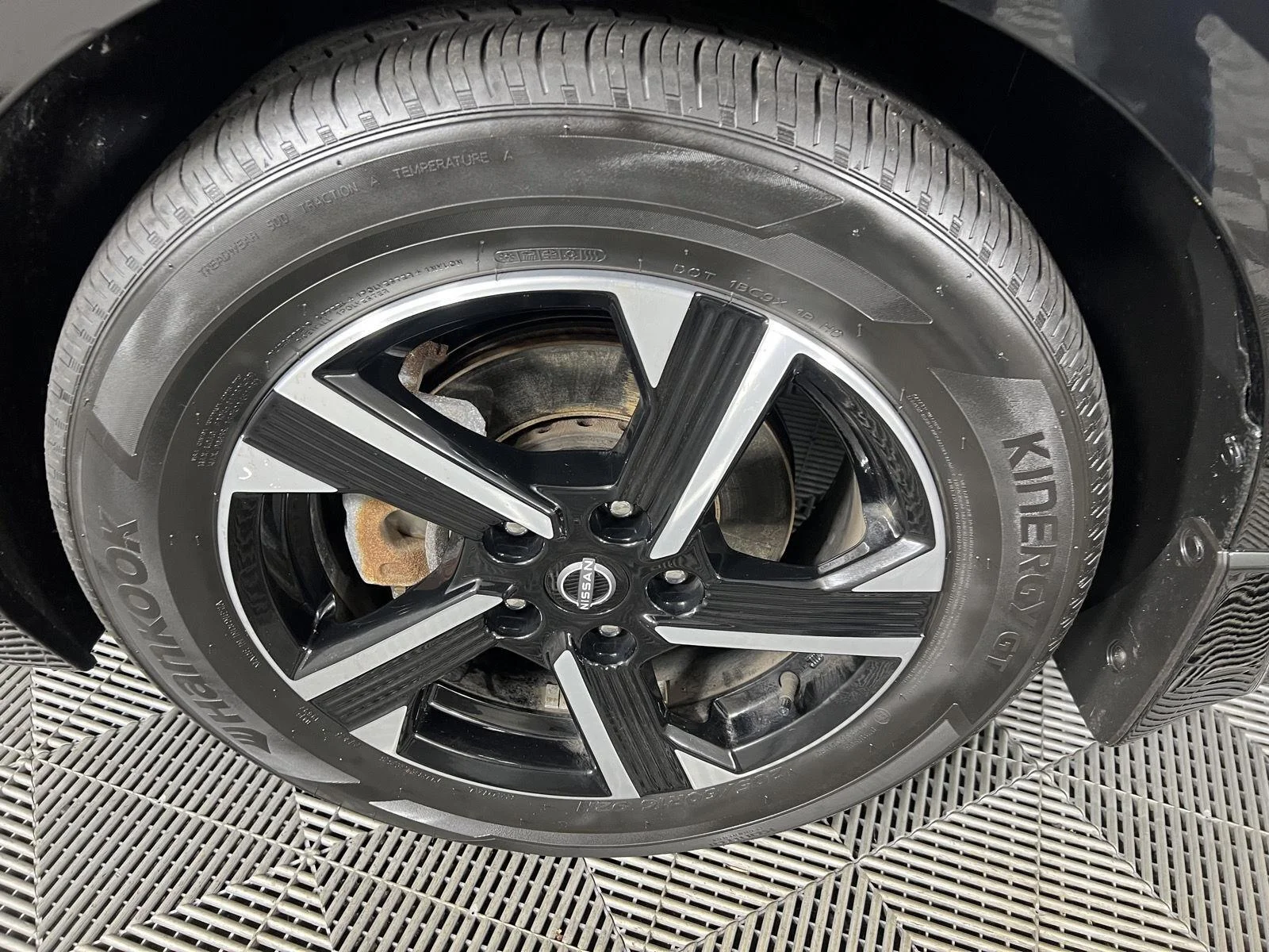 Used 2024 Super Black Nissan SV image 12