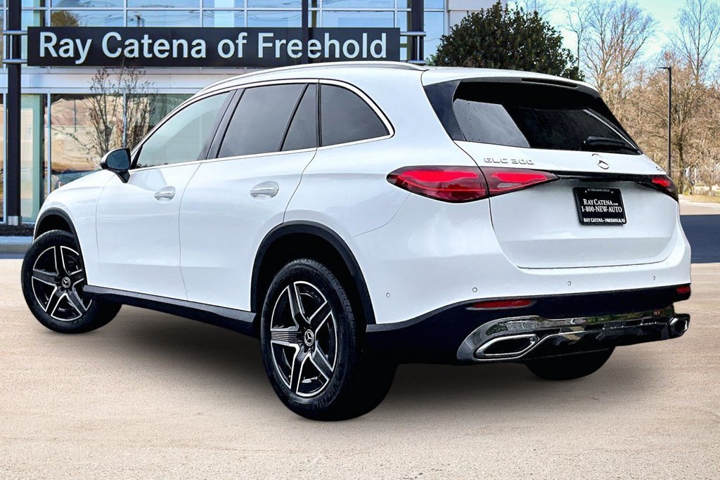 New 2027 Polar White Mercedes-Benz GLC 300 image 17