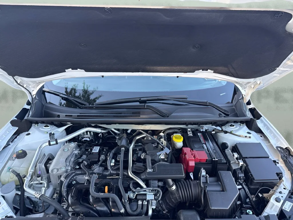 Used 2025 White Nissan SV image 28