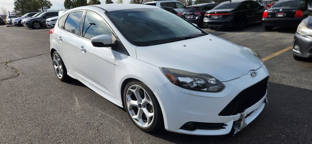 2014 Ford Focus 5 Door Hatch ST's photo
